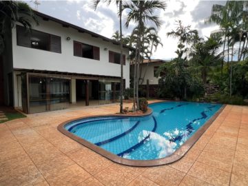 Sobrado R�stico Jardins Floren�a